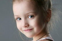 俄罗斯萝莉足照片