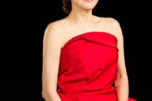 风韵犹存的中年女明星,揭秘中年女明星的优雅魅力